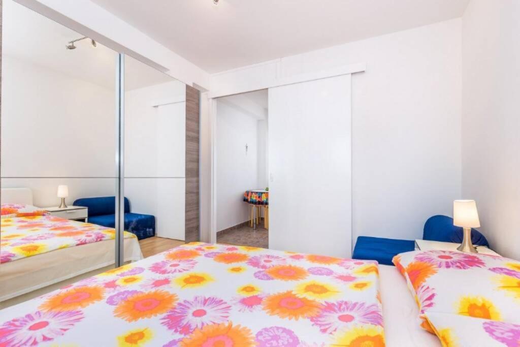 Tin 2 Apartment Vrbnik Luaran gambar