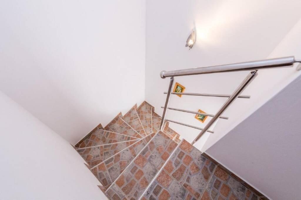 Tin 2 Apartment Vrbnik Luaran gambar